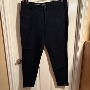 Style & Co Curvy Skinny Leg Jeans‎ Women’s 18 Dark Wash Stretch Denim Pants